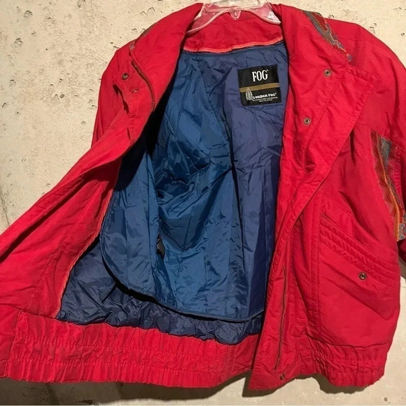 VTG London Fog Women’s Red Winter Coat/Jacket Size XS Aztec Tribal Embroidered - Picture 3 of 11